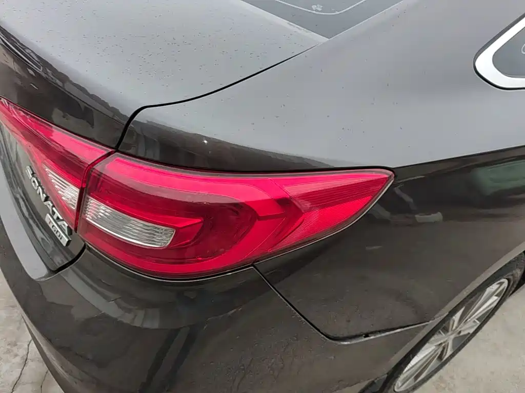 Hyundai Sonata — миниатюра 8