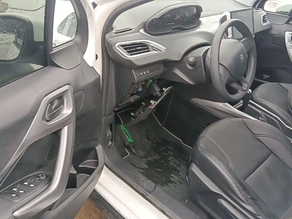 Peugeot 2008 — миниатюра 16