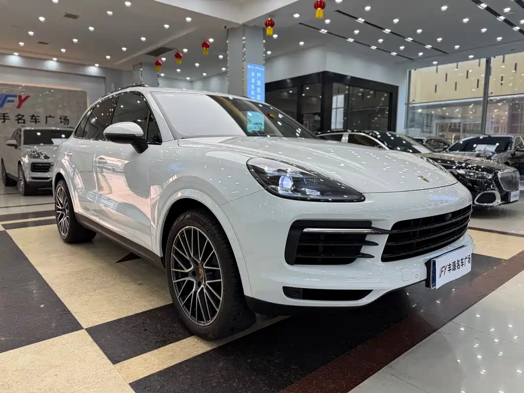 Porsche Cayenne — миниатюра 3