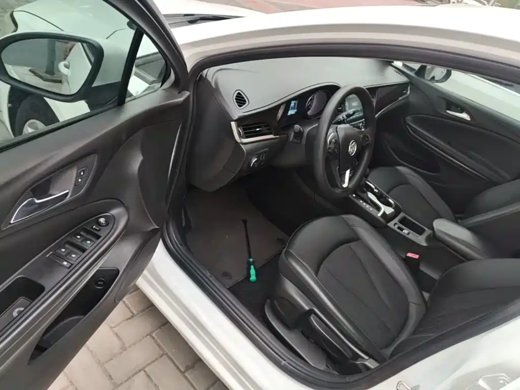 Buick Verano — миниатюра 16