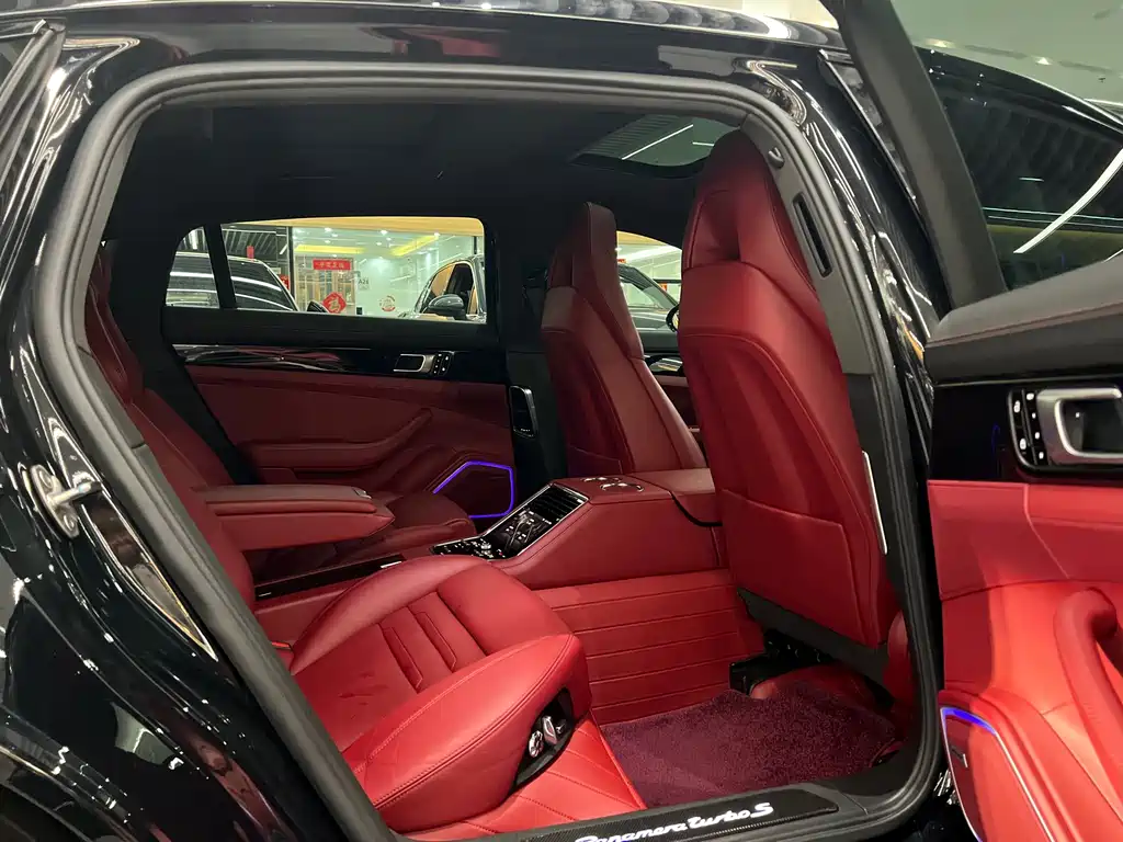 Porsche Panamera — миниатюра 7