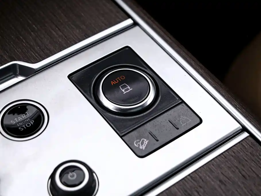 Land Rover Range Rover — миниатюра 11