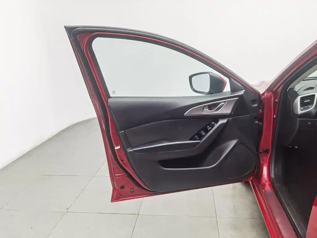 Mazda 3 Axela — миниатюра 8