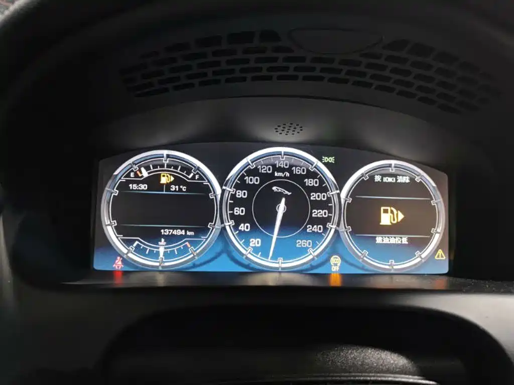 Jaguar XJ — миниатюра 6