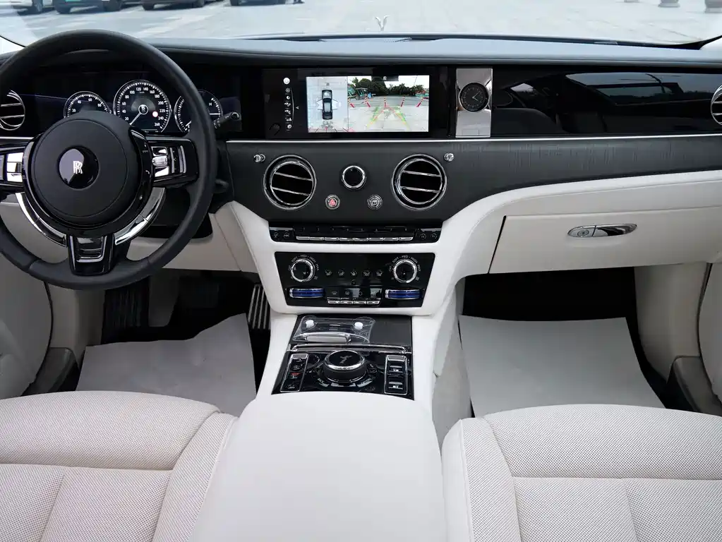 Rolls-Royce Ghost — миниатюра 6