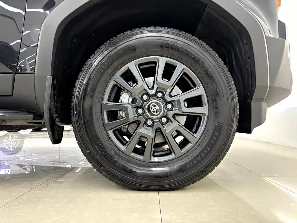 Toyota Prado — миниатюра 33