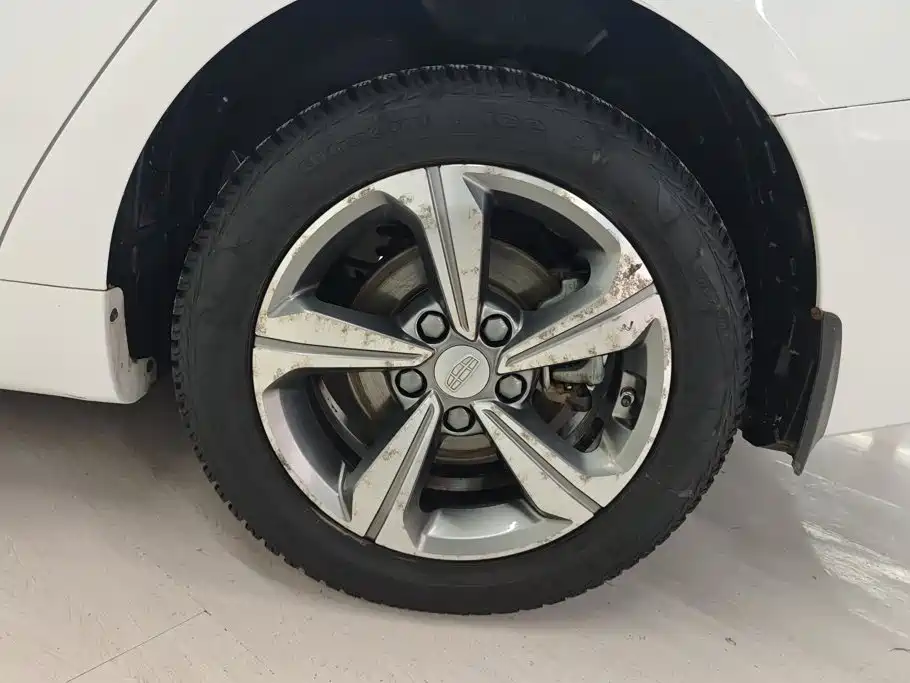Geely Emgrand GL — миниатюра 6