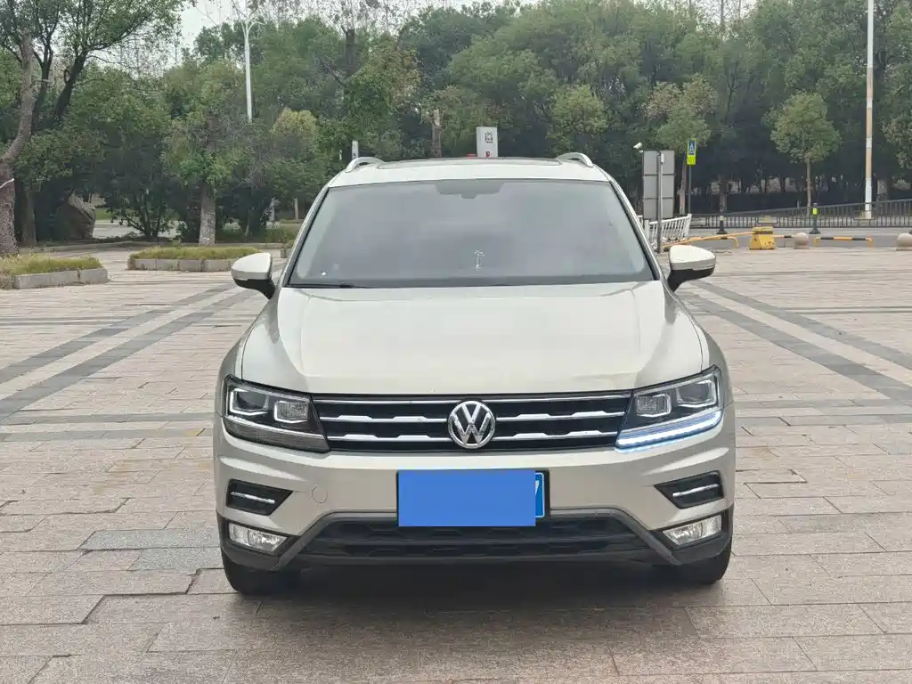 Volkswagen Tiguan L — миниатюра 2