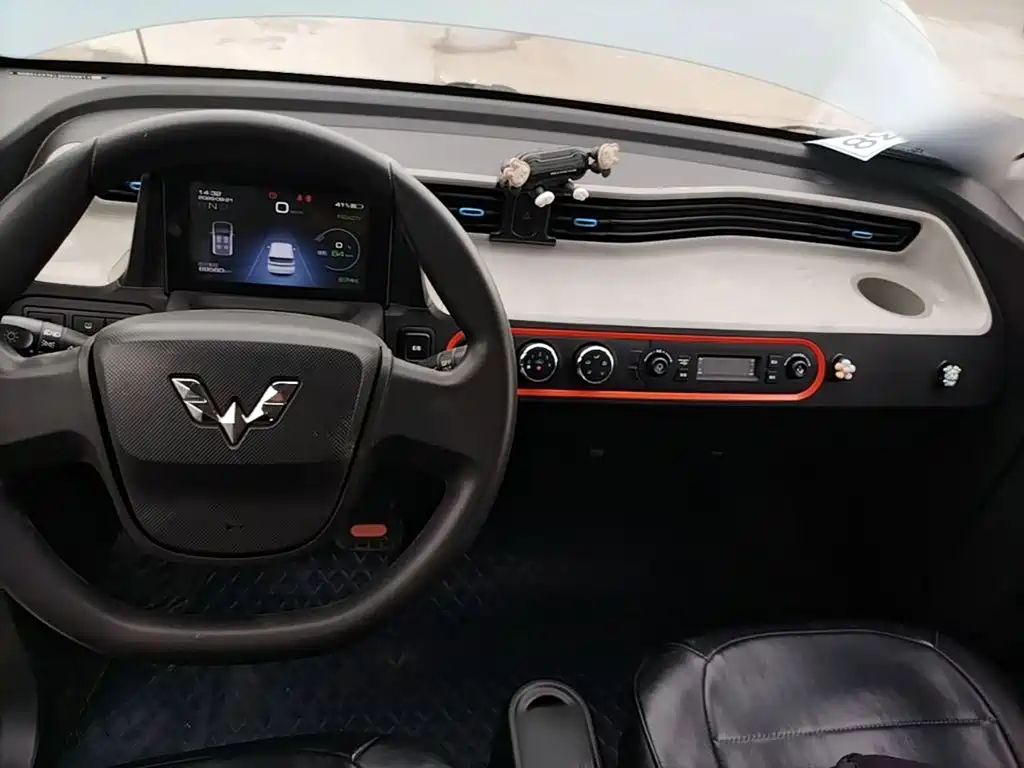 Wuling MINIEV — миниатюра 10