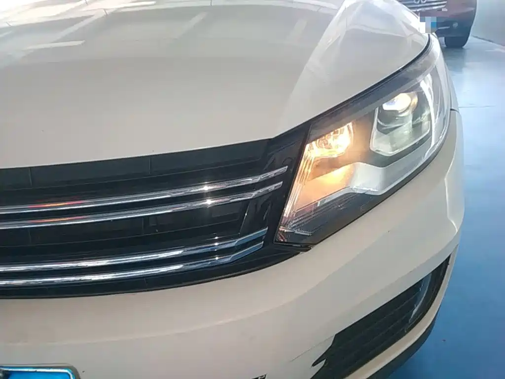 Volkswagen Tiguan — миниатюра 24