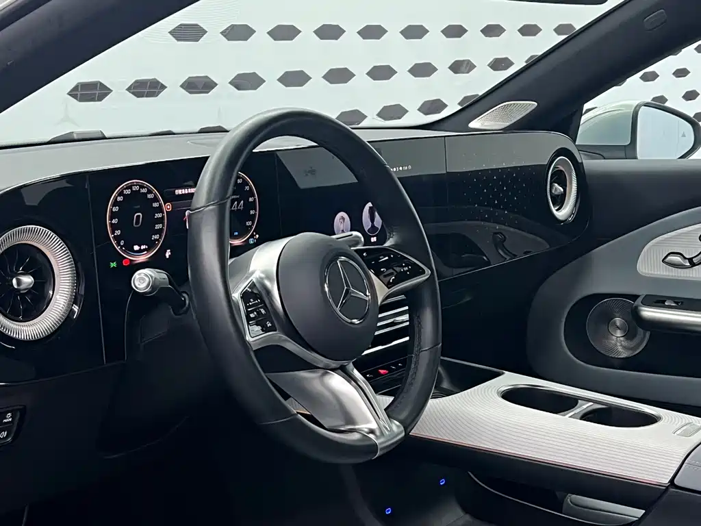 Mercedes-Benz CLA New Energy — миниатюра 5
