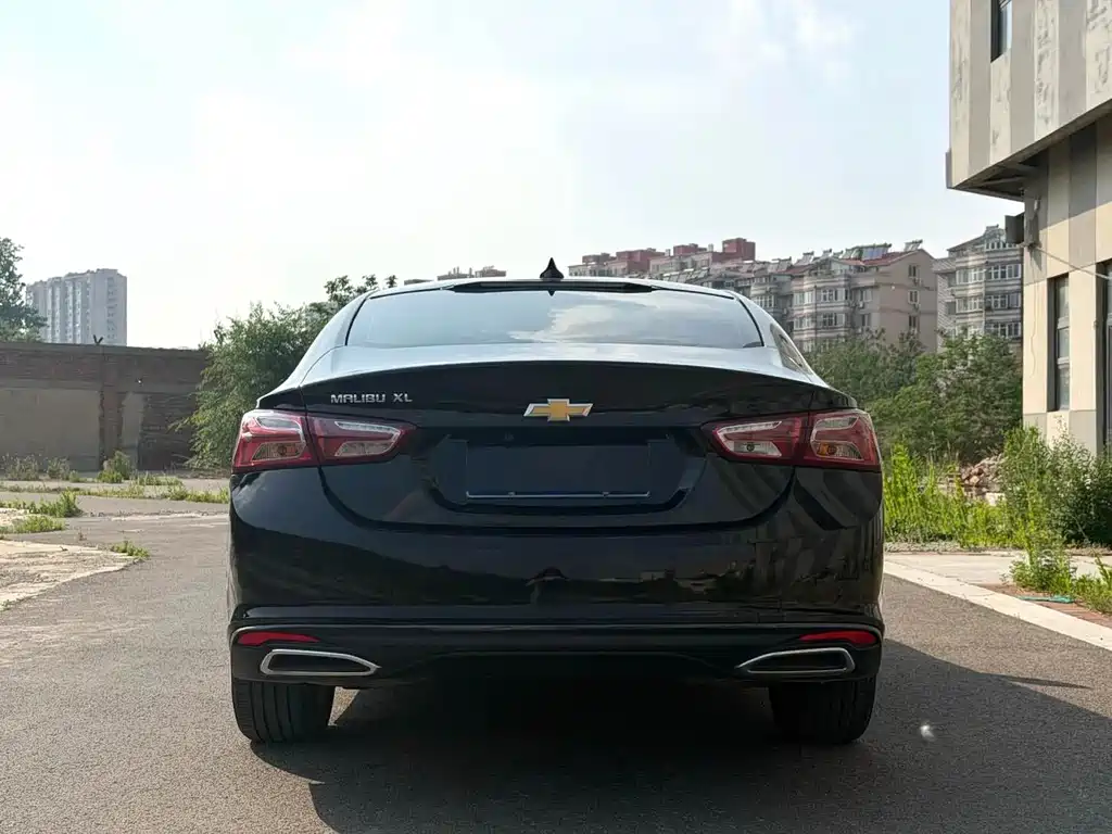 Chevrolet Malibu XL — миниатюра 8