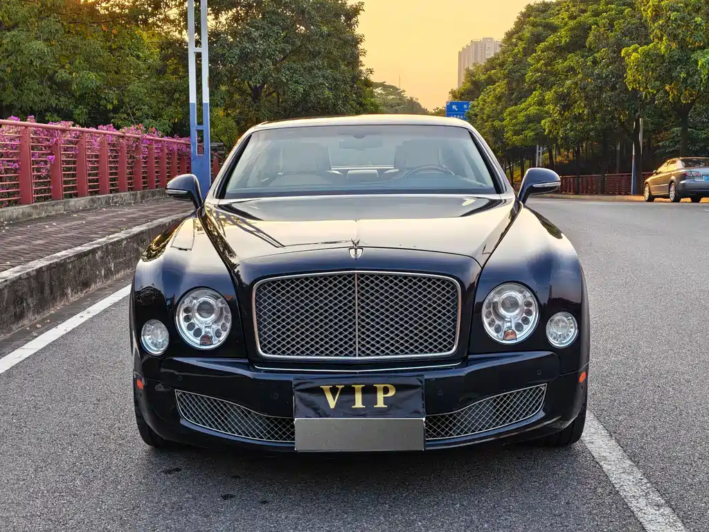 Bentley Mulsanne — миниатюра 2