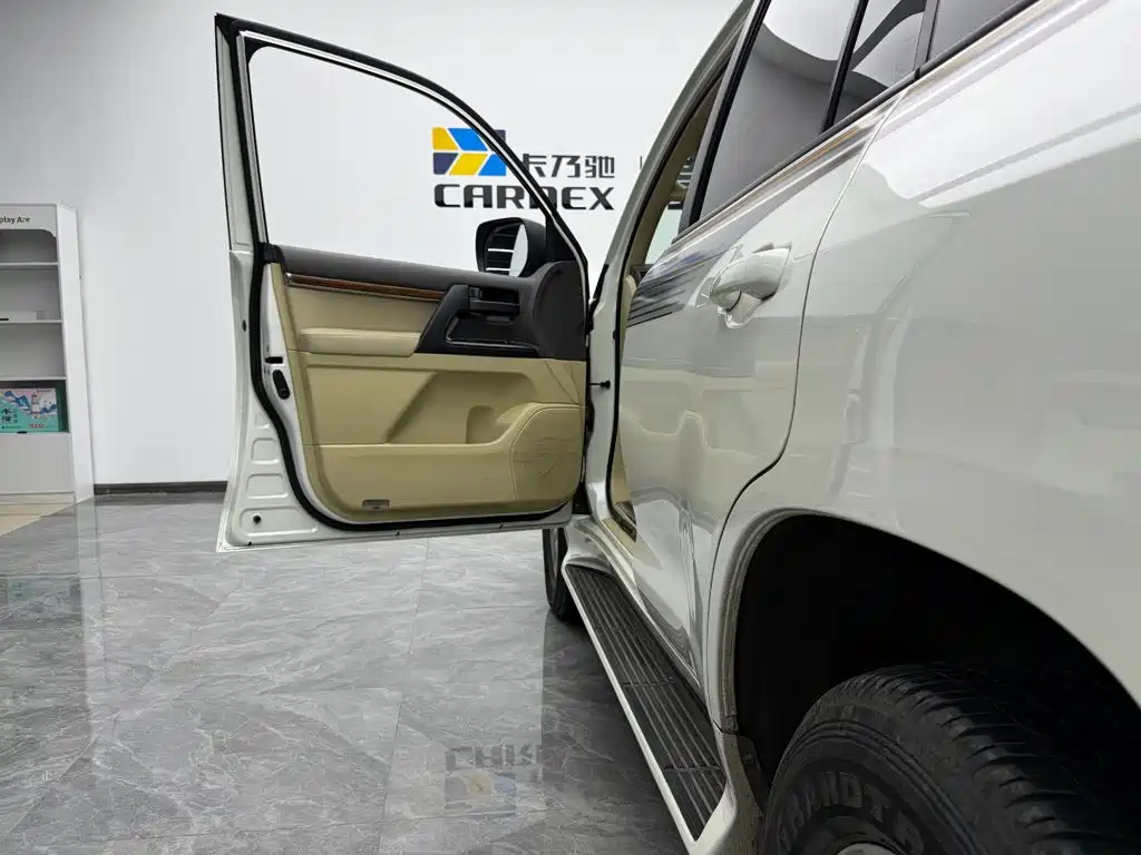 Toyota Land Cruiser — миниатюра 16