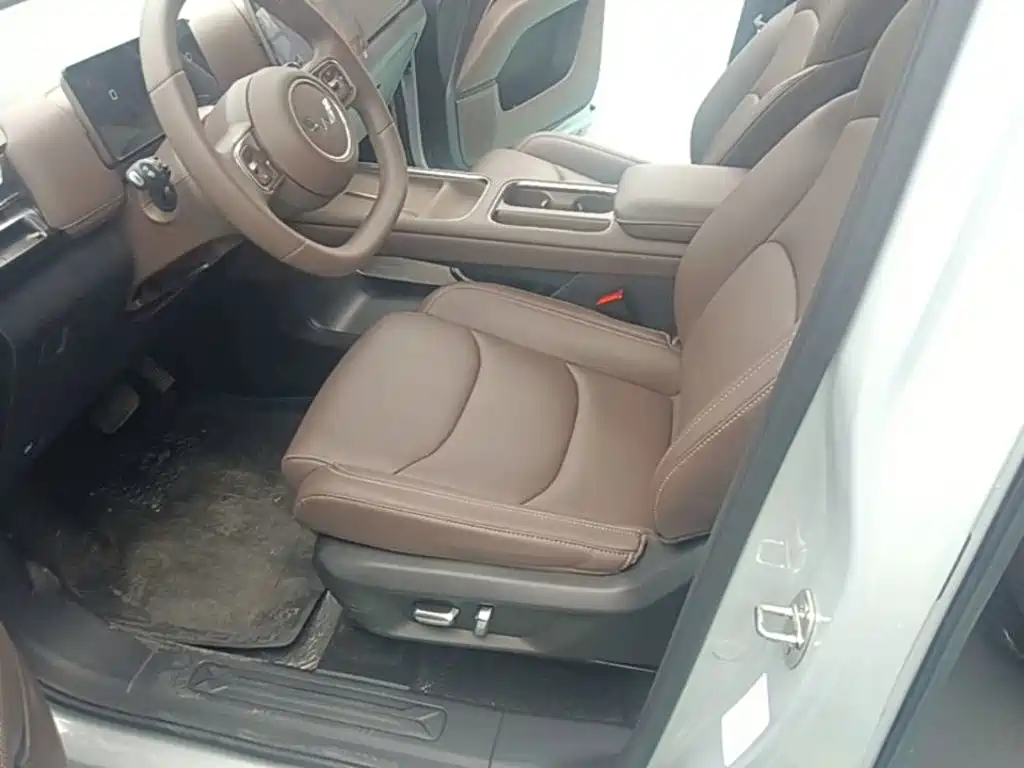Wuling Xingguang 730 New Energy — миниатюра 15