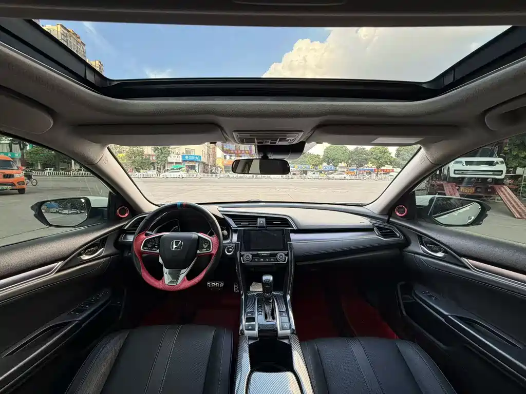 Honda Civic 2016 220TURBO CVT