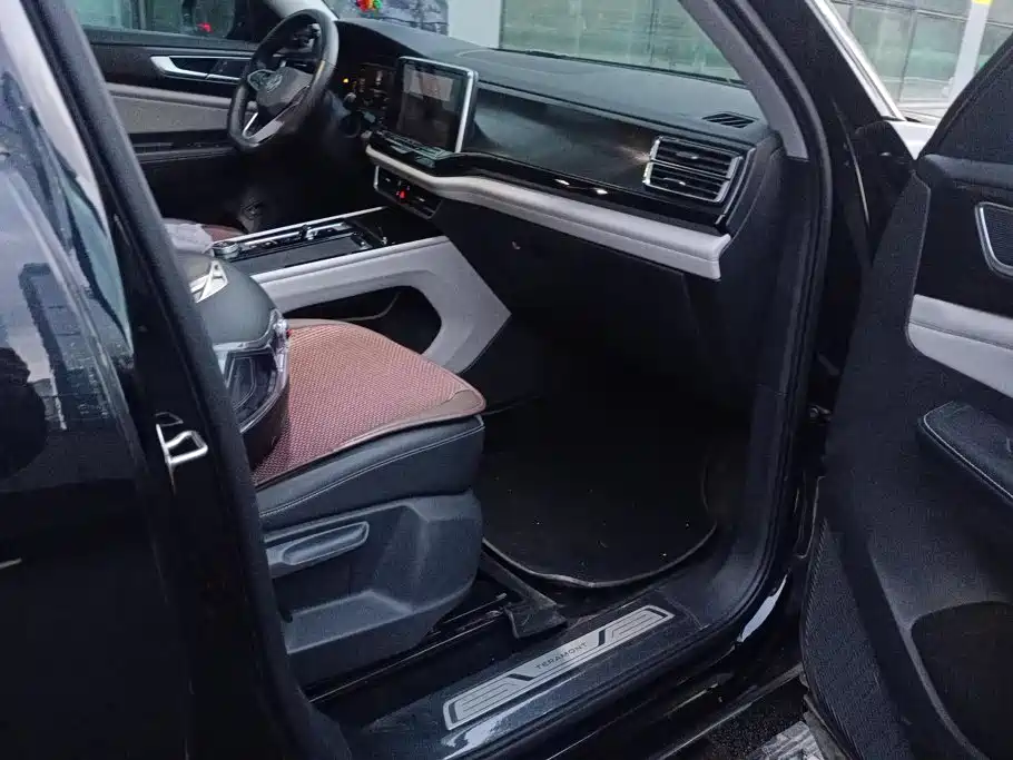 Volkswagen Teramont — миниатюра 7