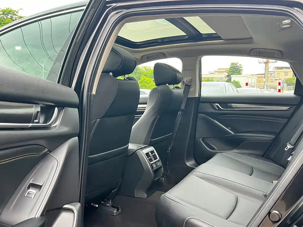 Honda Accord 2022 260TURBO Luxury