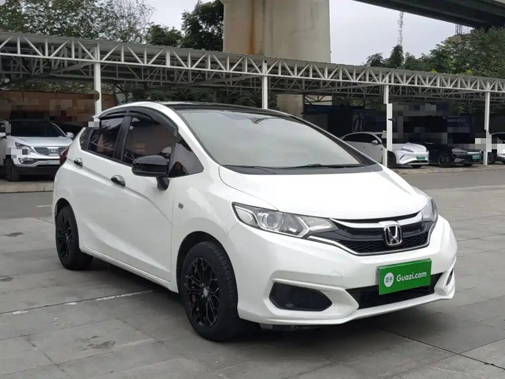 Honda Fit — миниатюра 4