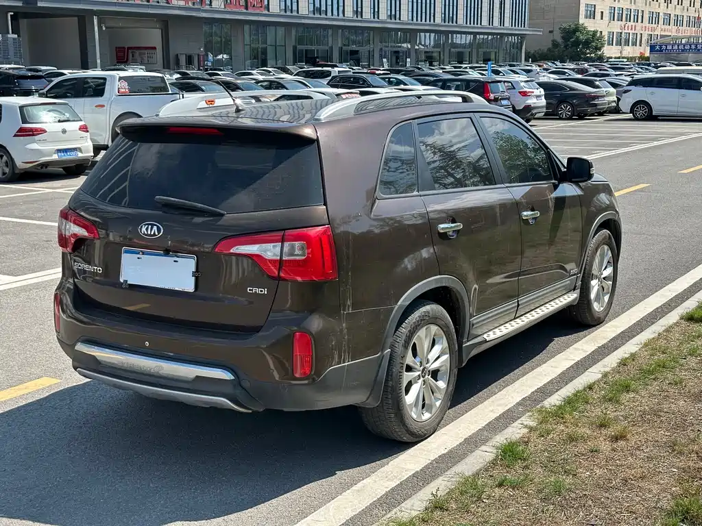 Kia Sorento 2013 2.2T 7 мест Comfort