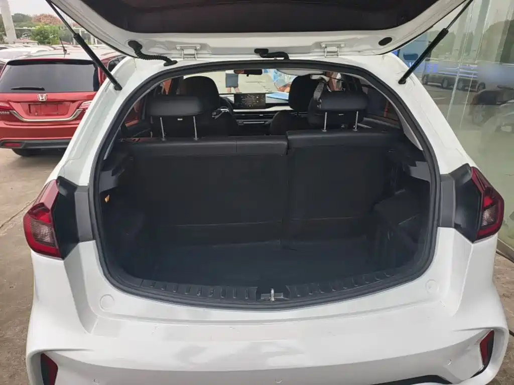 Geely Vision X3 — миниатюра 19