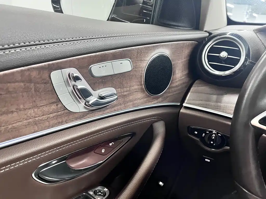 Mercedes-Benz E-Class E 2023 E 300 L Fashion