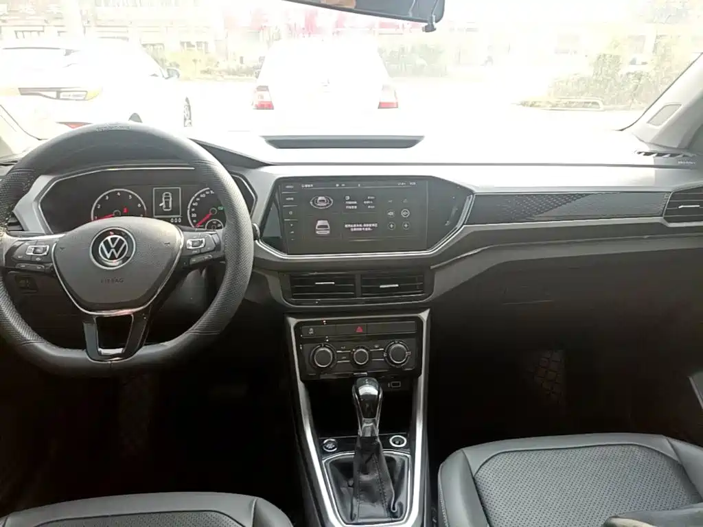 Volkswagen T-Cross — миниатюра 10