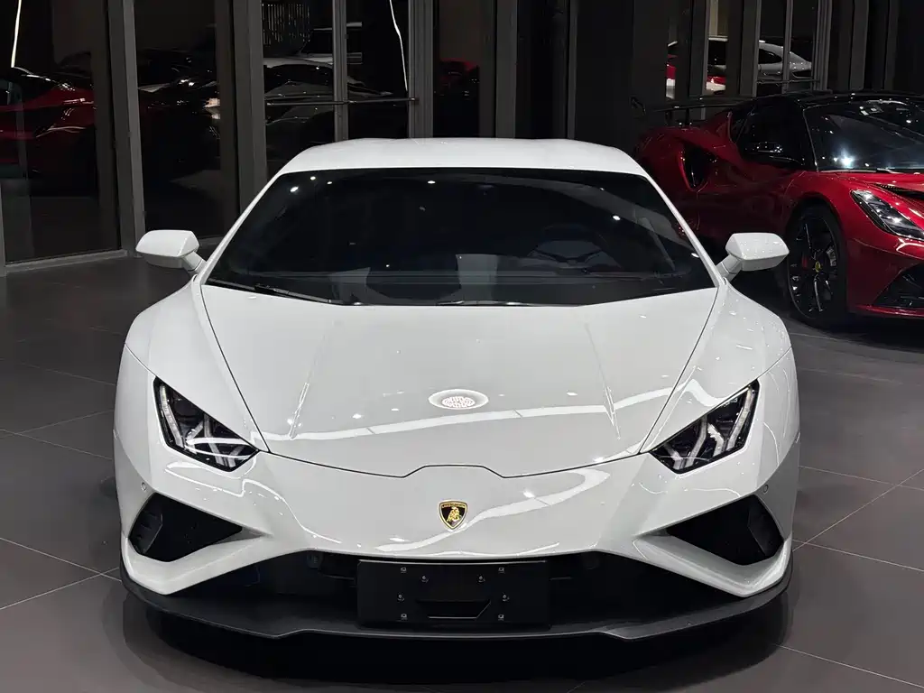 LAMBORGHINI HURACÁN