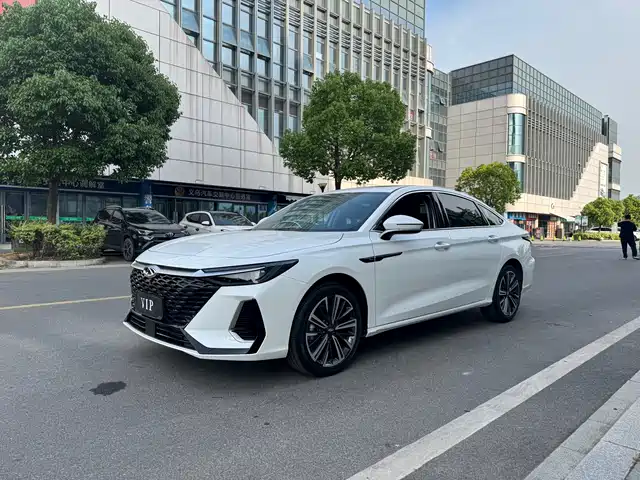 2025 Chery Arrizo 8