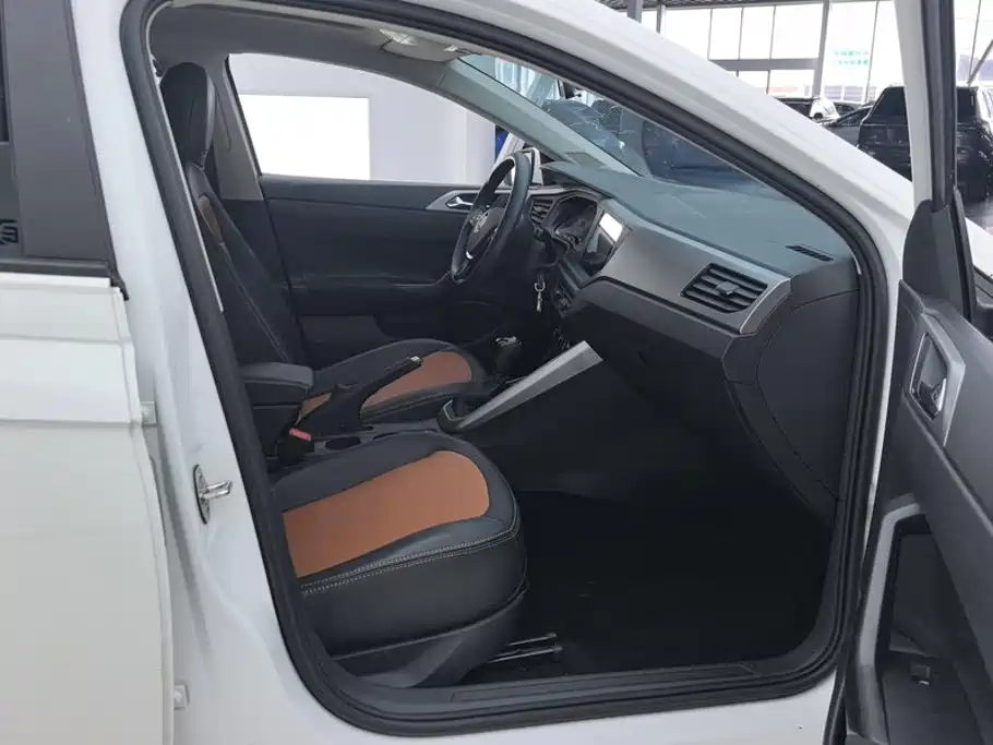 Volkswagen Polo 2019 Plus 1.5L AT