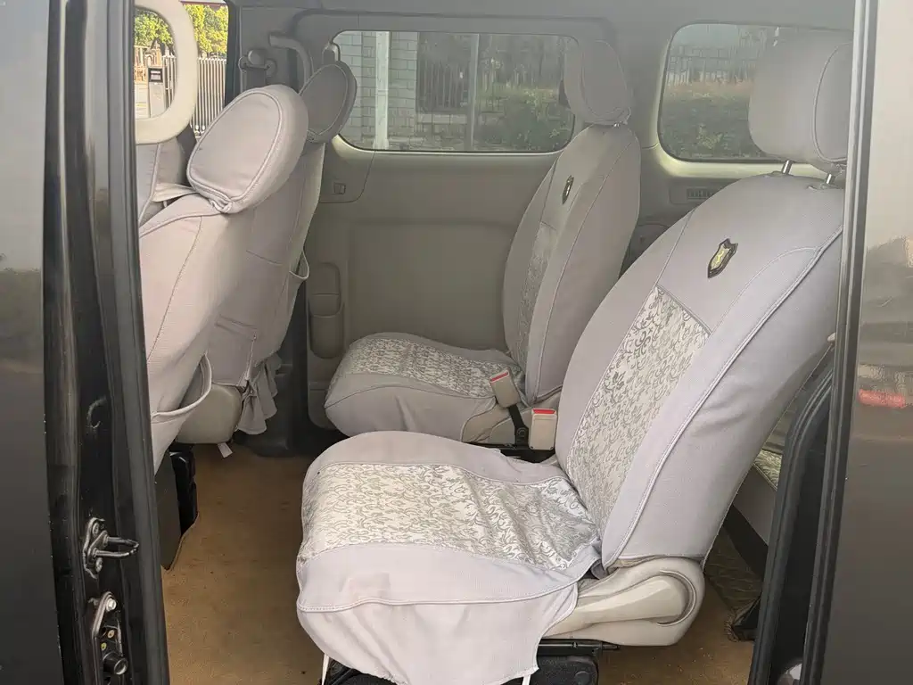 Nissan NV200 — миниатюра 13