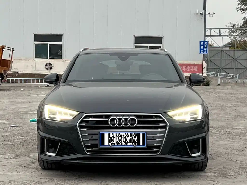 Audi A4 (Import) — миниатюра 2