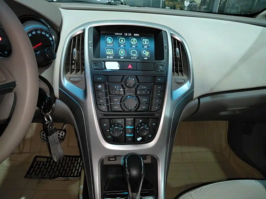 Buick Excelle — миниатюра 13
