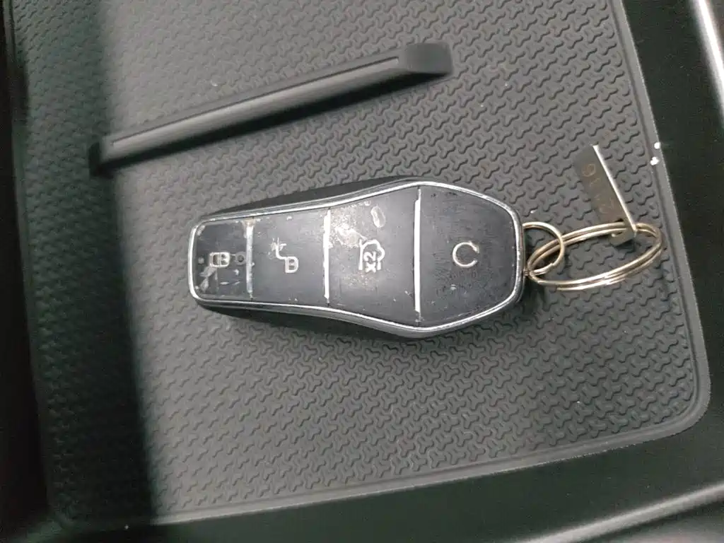 Заказать BYD Qin PLUS 2026 года за 1 795 067 ₽  из Китая