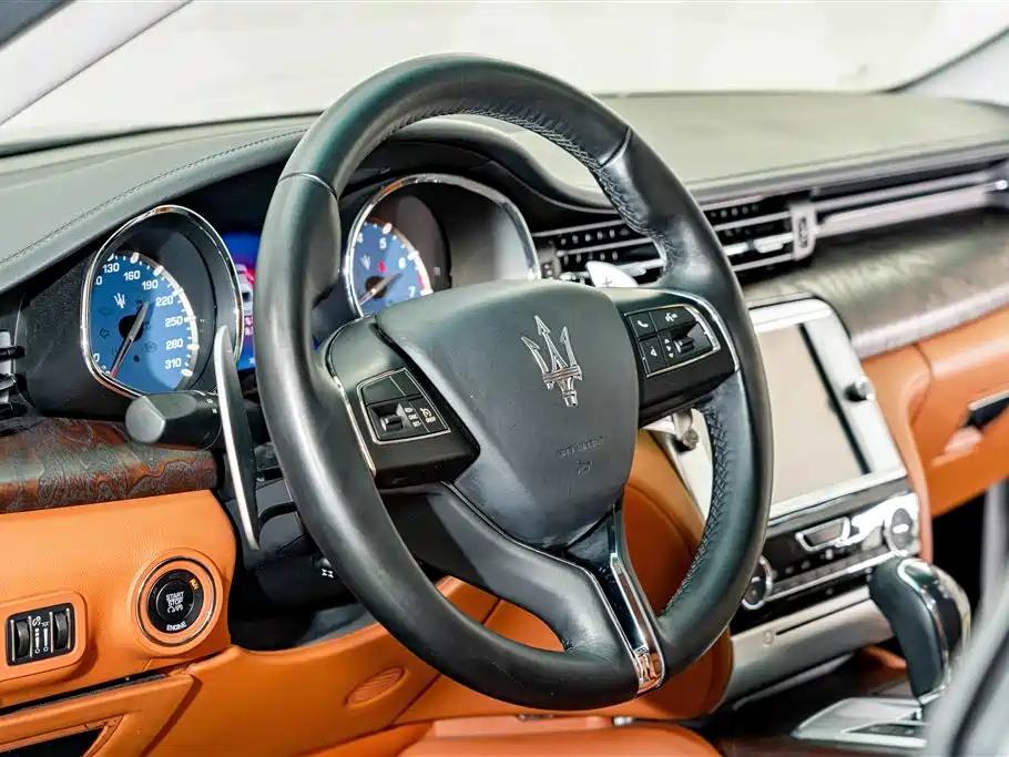 Maserati Quattroporte 3.0T Standard Type, фото 10