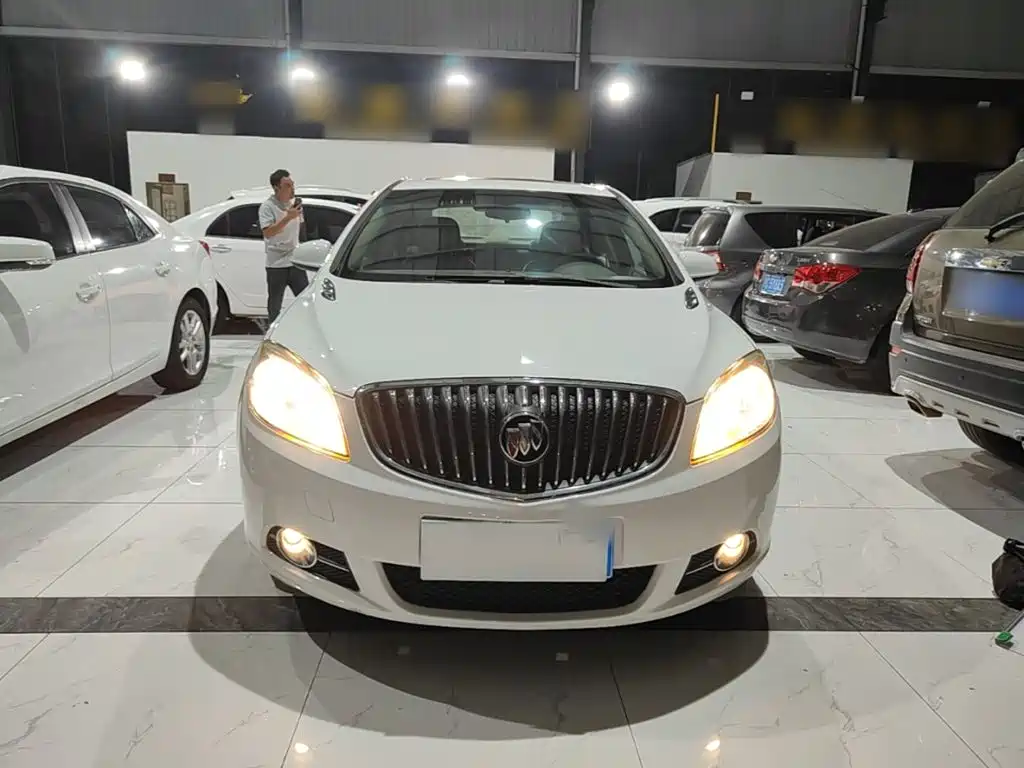 Buick Excelle — миниатюра 3