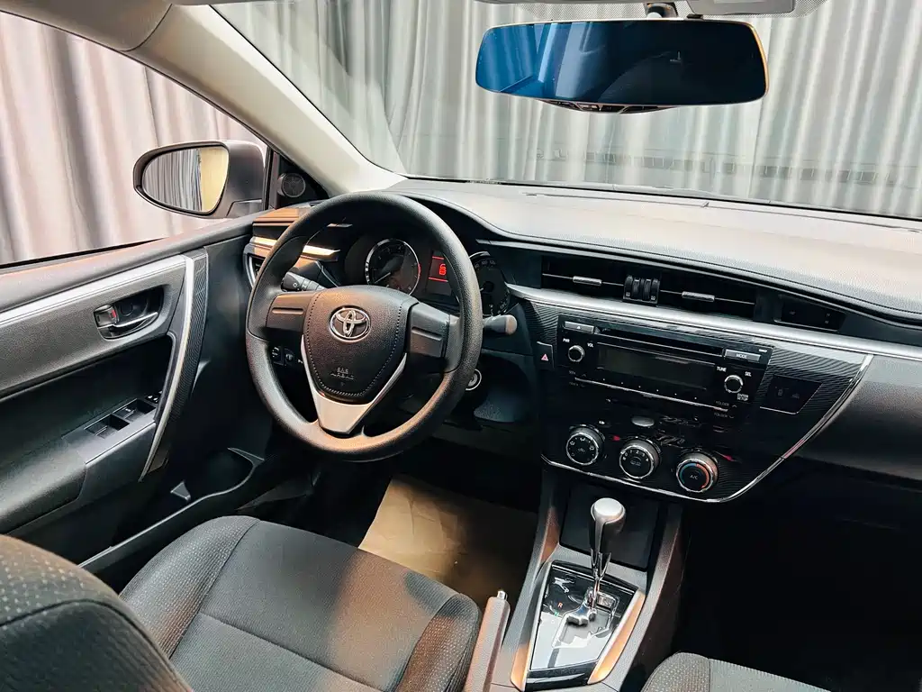 Toyota Corolla — миниатюра 13