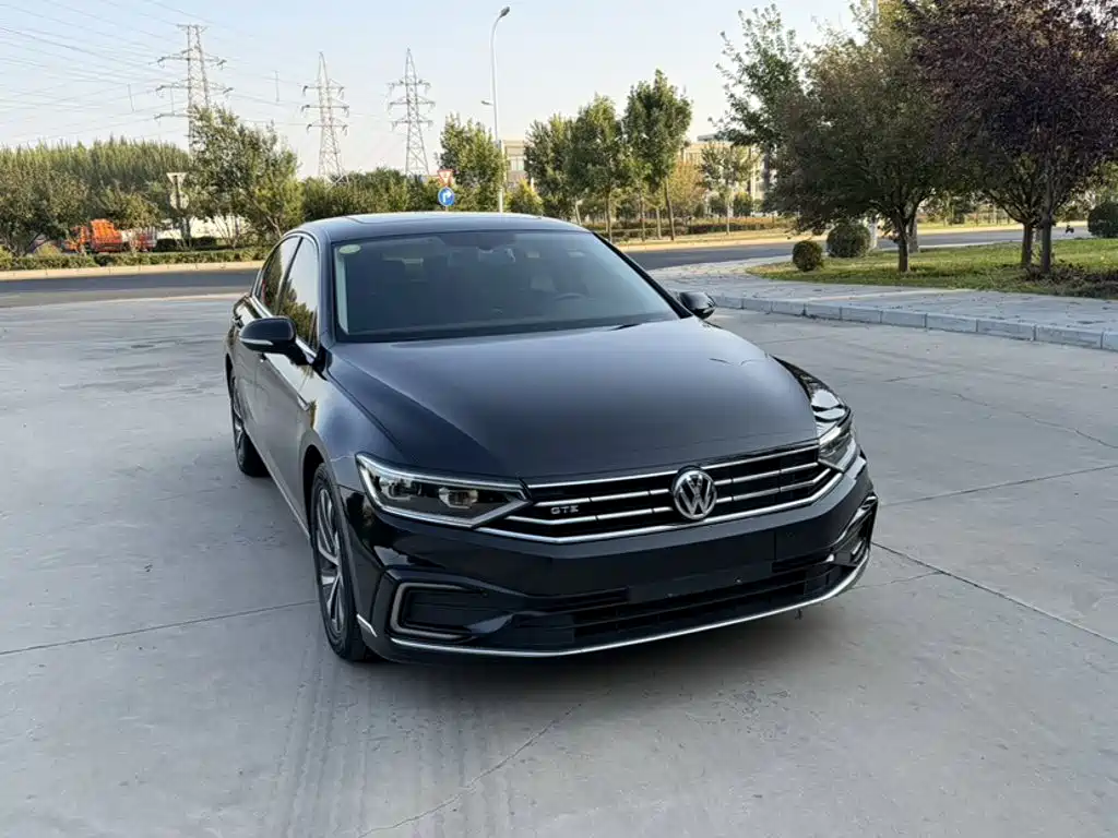Volkswagen Magotan PHEV — миниатюра 4