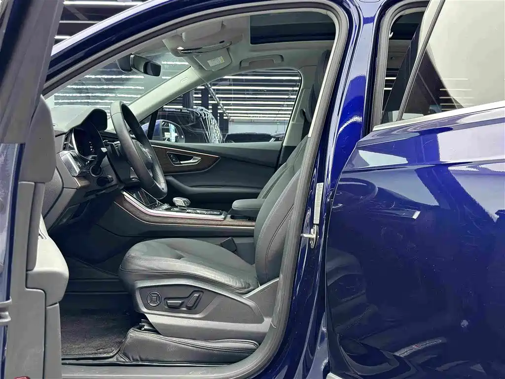 Audi Q7 2021 55 TFSI quattro S line Sport