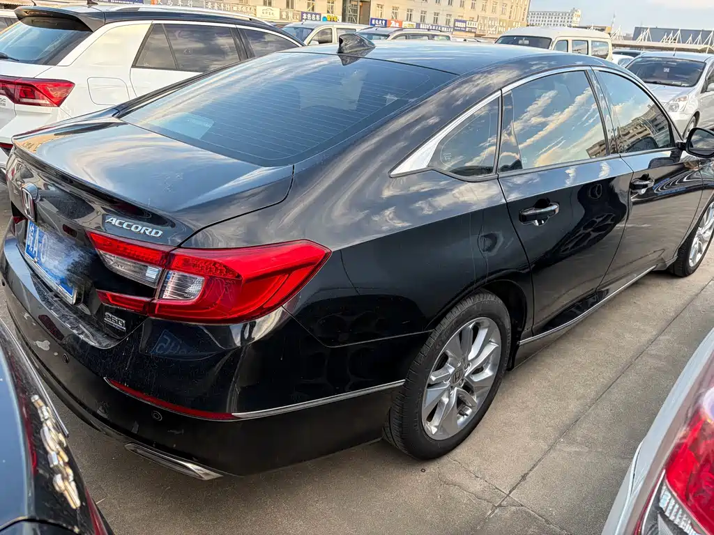 Honda Accord — миниатюра 3