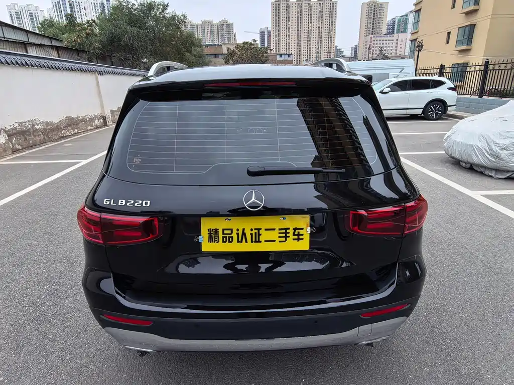 Mercedes-Benz GLB — миниатюра 20
