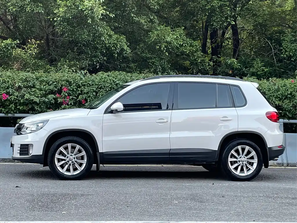 Volkswagen Tiguan — миниатюра 4