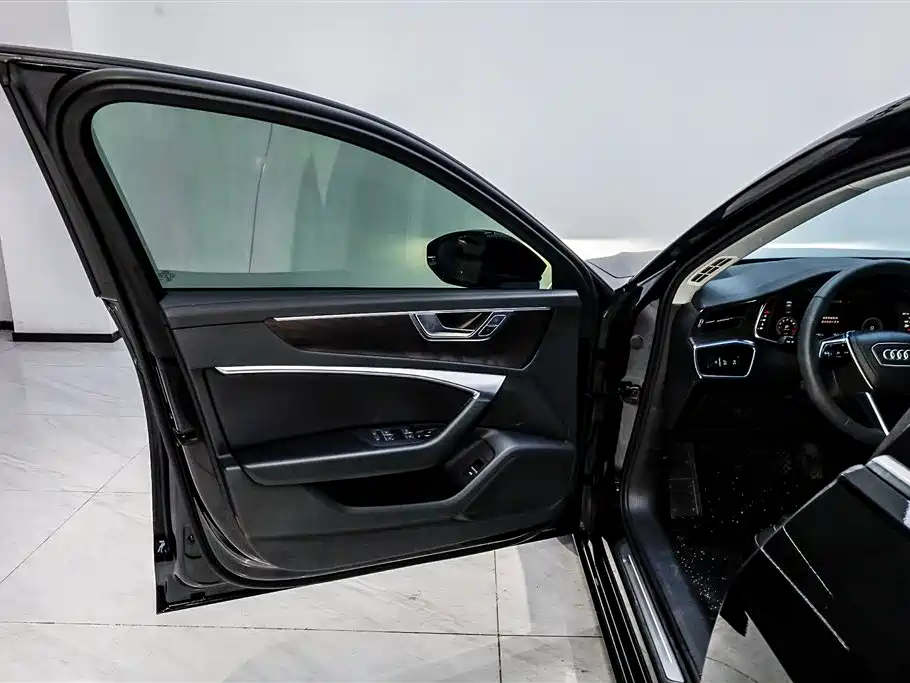 Audi A6L 2023 45 TFSI