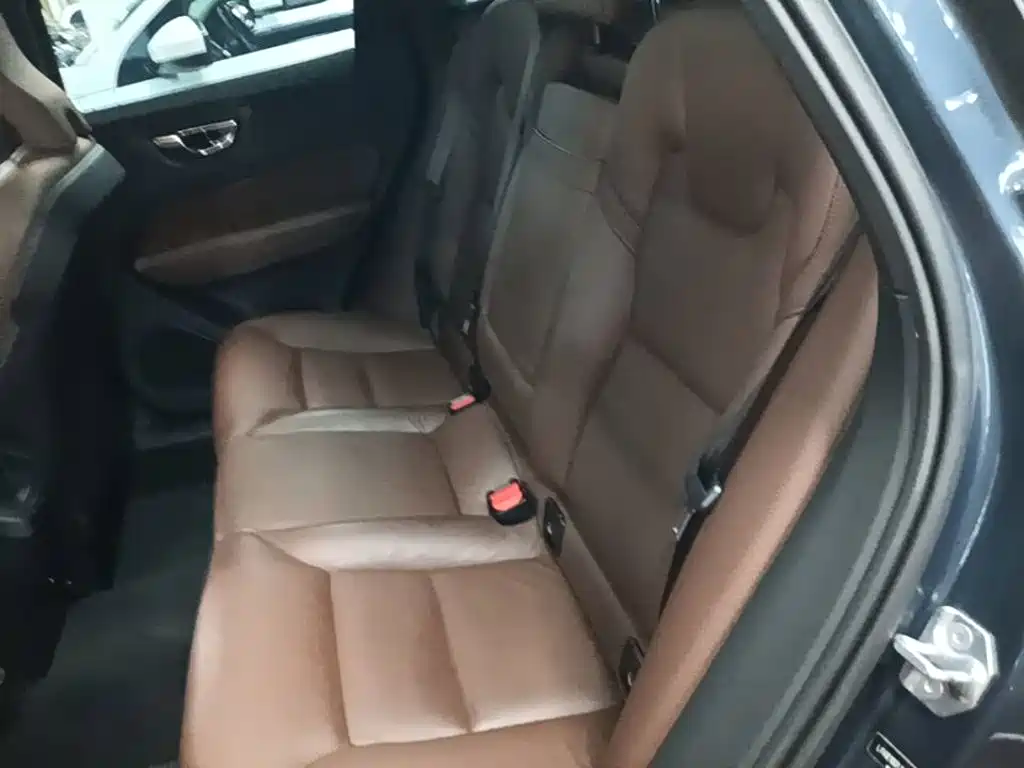 Volvo XC60 — миниатюра 17