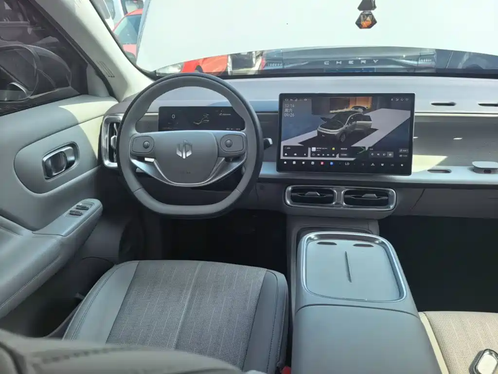 Leapmotor Leapmotor B10 — миниатюра 15