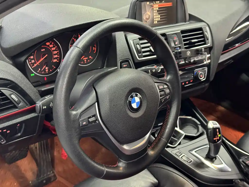 BMW 1 Series (Import) — миниатюра 11