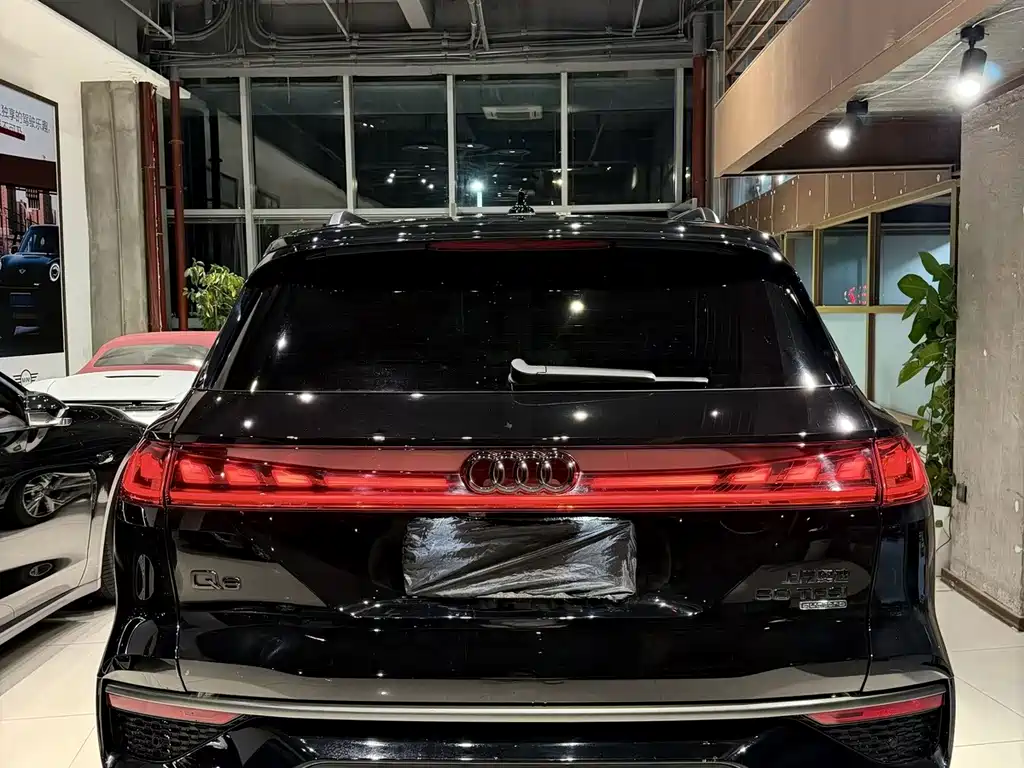 Audi Q6 — миниатюра 8