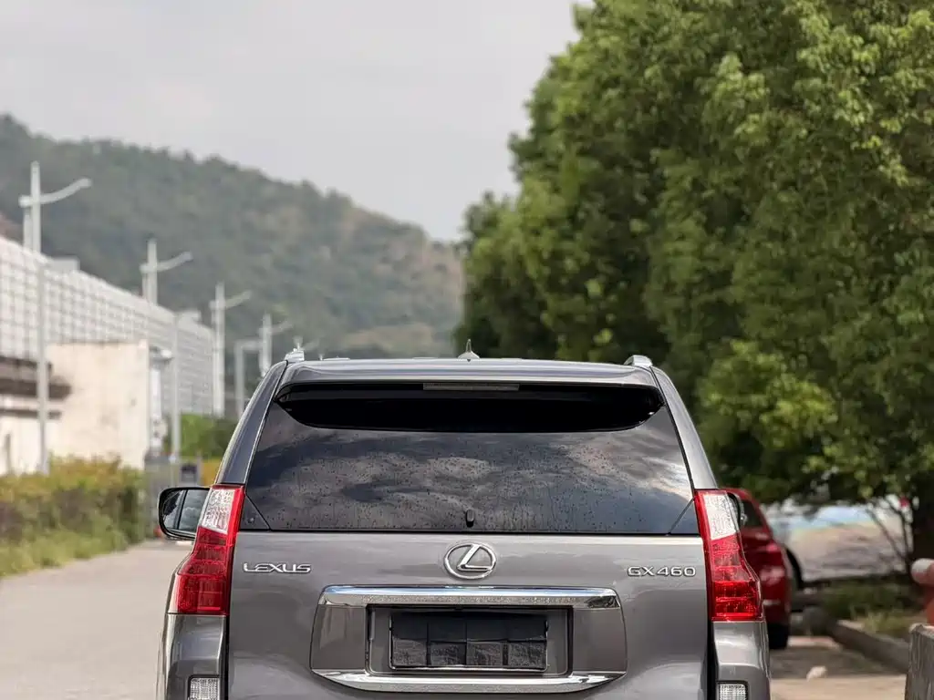 Lexus GX — миниатюра 4