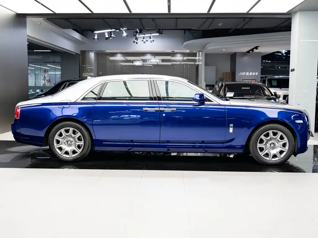 Rolls-Royce Ghost 6.6T Extended Edition, фото 12
