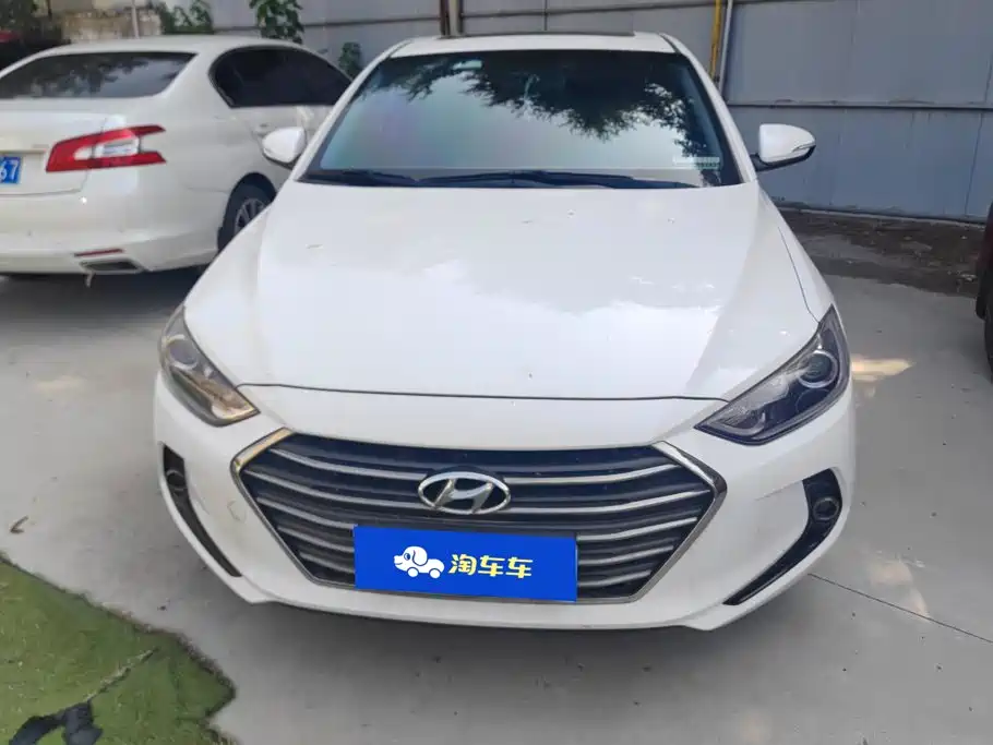 Hyundai Elantra — миниатюра 2
